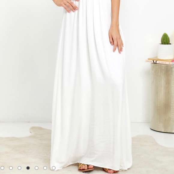 BEAUTIFUL MAXI DRESS FROM LULUS - Picture 2 of 9